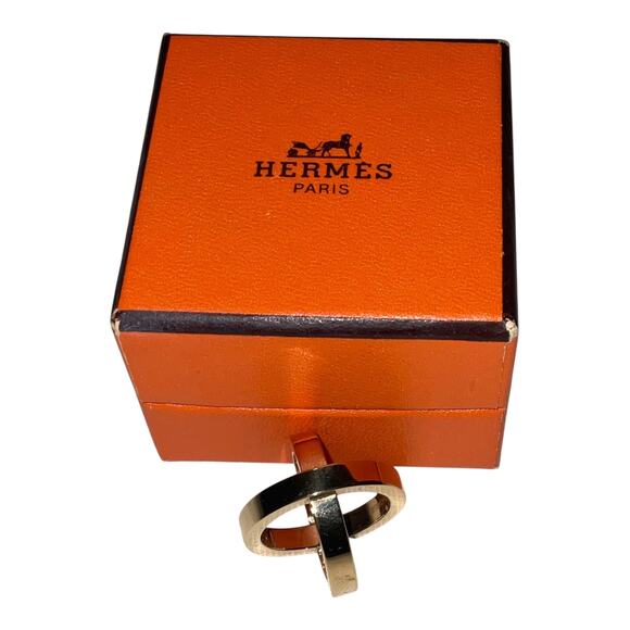 Hermes Cosmos Gold Scarf Ring with Box - Picture 9 of 10